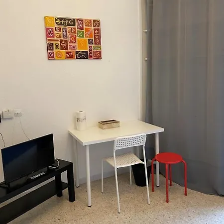 La Maison D'antonin شقة
