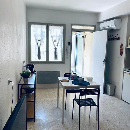 La Maison D'antonin Apartamento Nimes